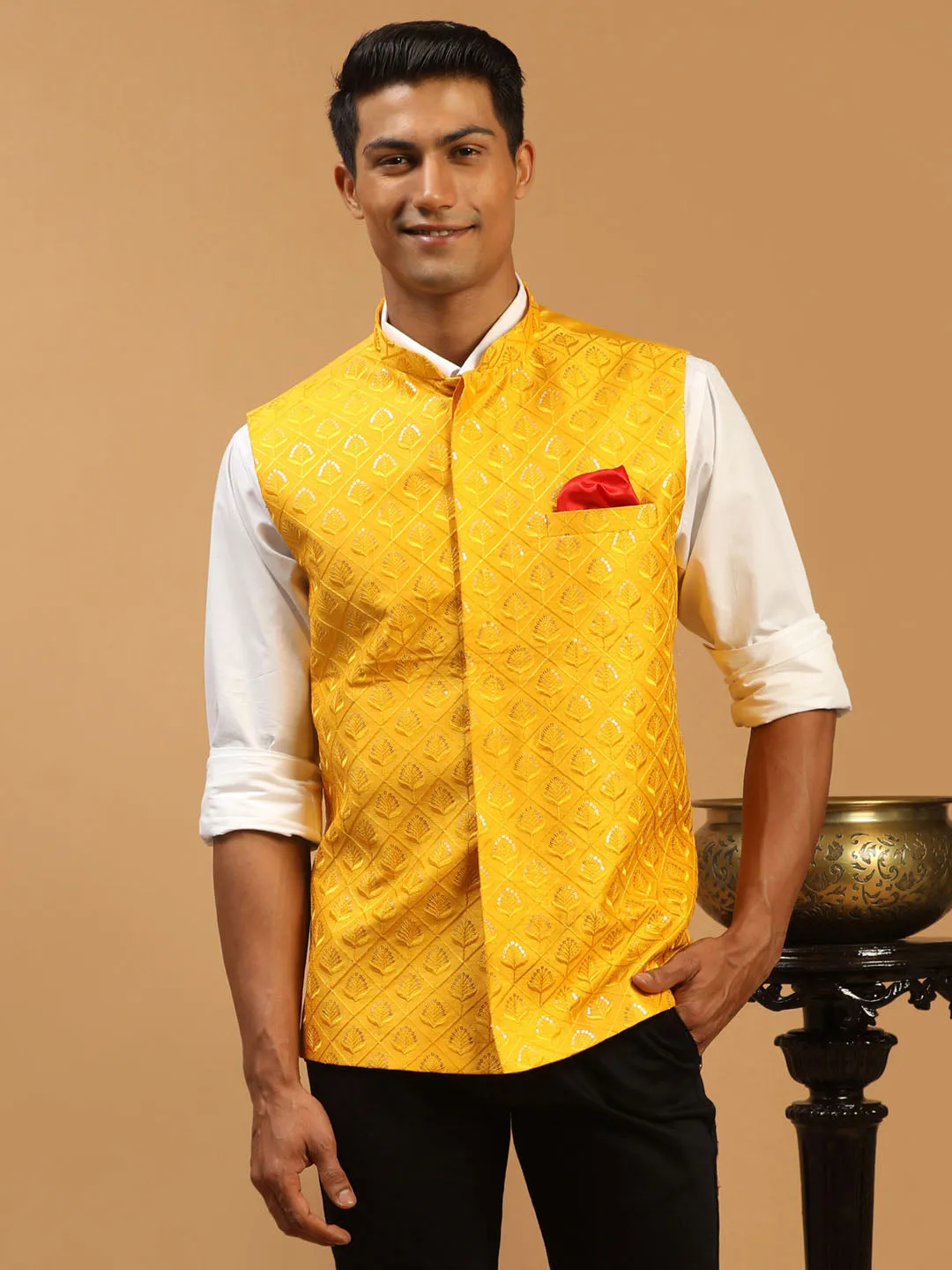 Vastramay Men's Yellow Embellished Ethnic Nehru Jacket