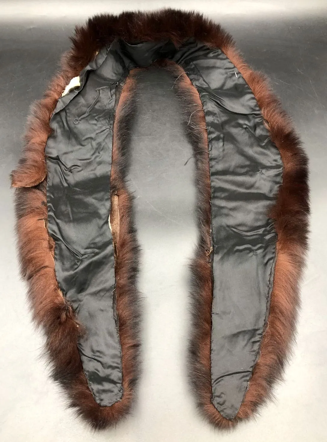 Vintage Women's Luxury Mahogany Brown Fur Neck Shawl/Collar