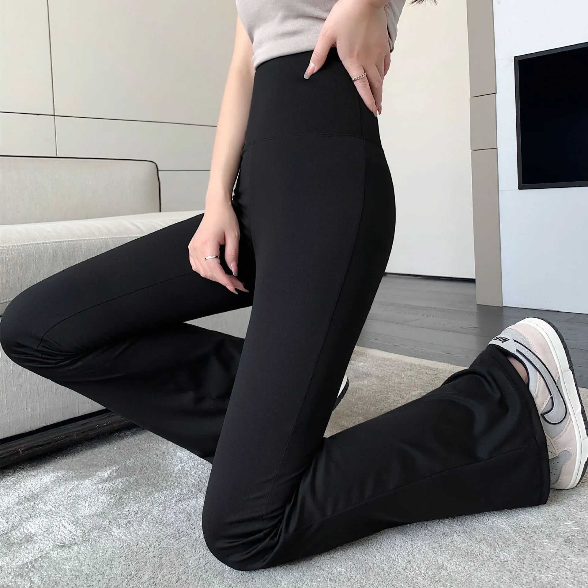 Women's High-Waist Flared Shark Leggings
