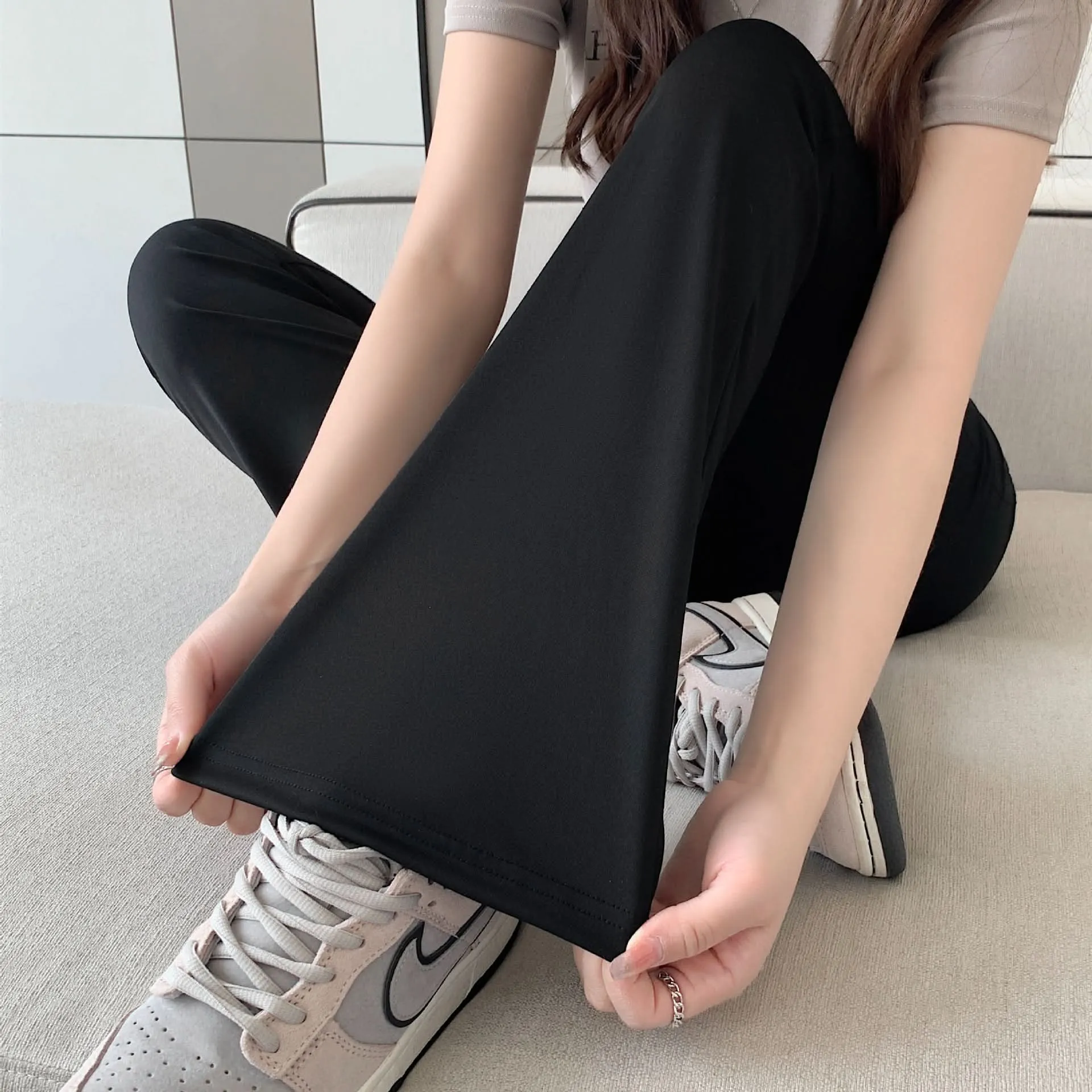 Women's High-Waist Flared Shark Leggings